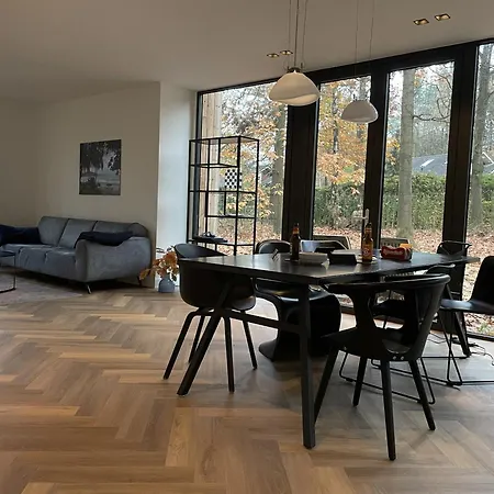 Hogerop Villa